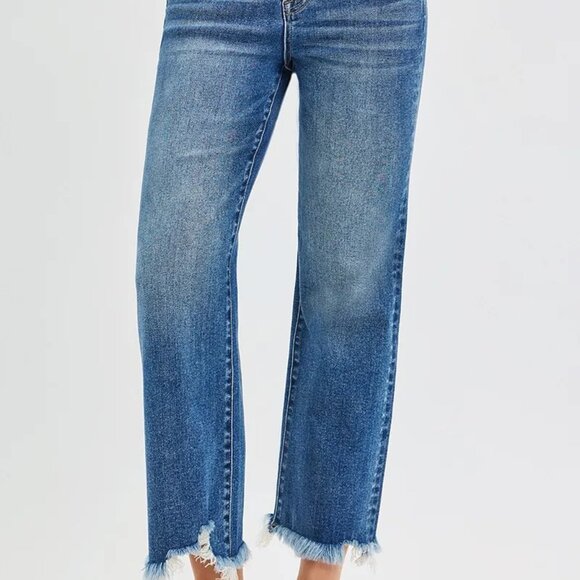 RISEN Full Size Mid Rise Crop Straight‎ Jeans Plus Size - Picture 3 of 6